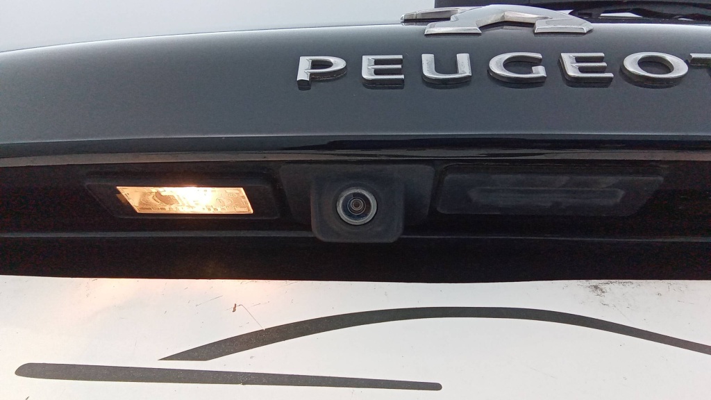 PEUGEOT 308 Allure PURETECH 130 ALLURE +ACC - ref: 5-1370940 - Photo 12