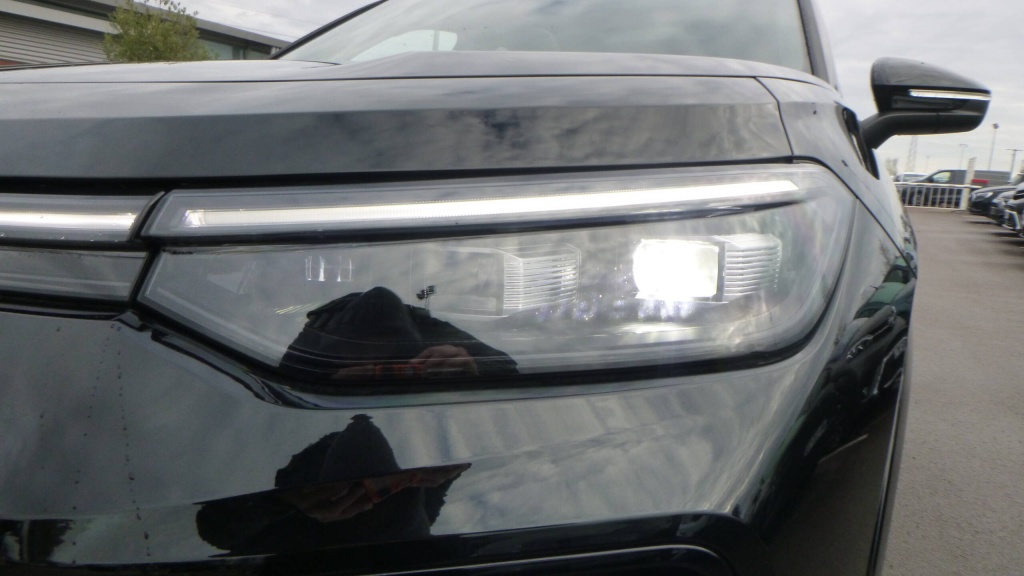 VOLKSWAGEN Tayron R-Line EHYBRID 272 DSG6 5PL R-LINE +TOIT PANO +JA20