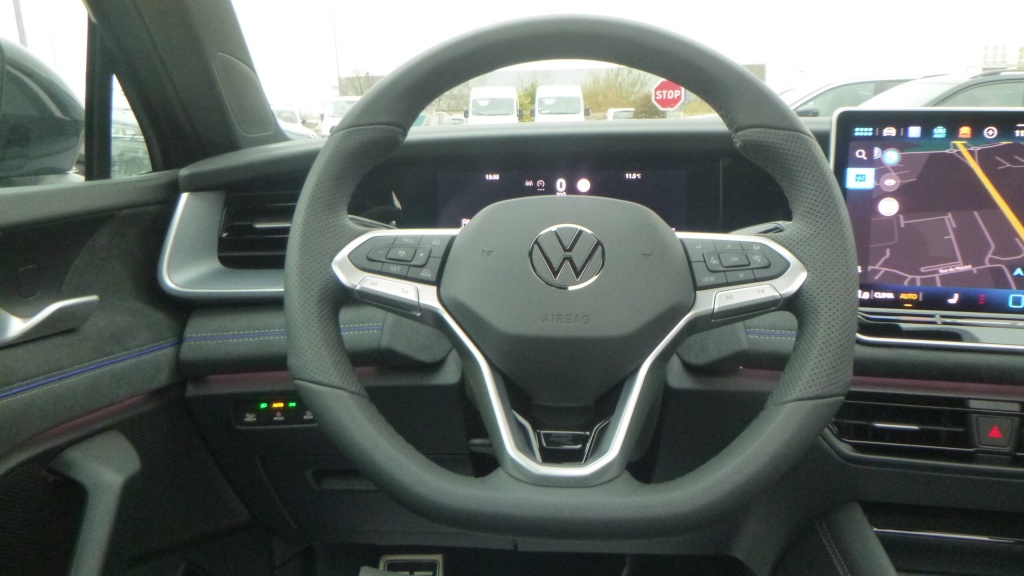 VOLKSWAGEN Tayron R-Line EHYBRID 272 DSG6 5PL R-LINE +TOIT PANO +JA20