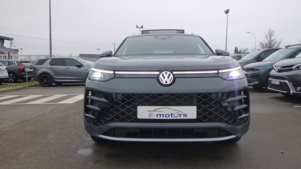 VOLKSWAGEN Tayron R-Line EHYBRID 272 DSG6 5PL R-LINE +TOIT PANO +JA20