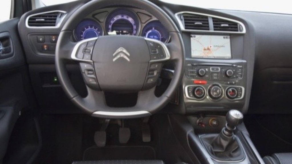 CITROEN C4 Millenium PURETECH 130 S&S EAT6 - MILLENIUM - ref: 5-1371294 - Photo 7