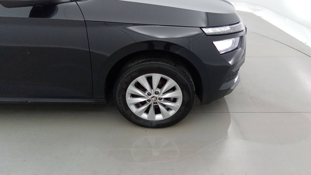 SKODA Kamiq Ambition 1.0 TSI EVO 110 DSG7 AMBITION +ACC +CAMERA - ref: 5-1371310 - Photo 11