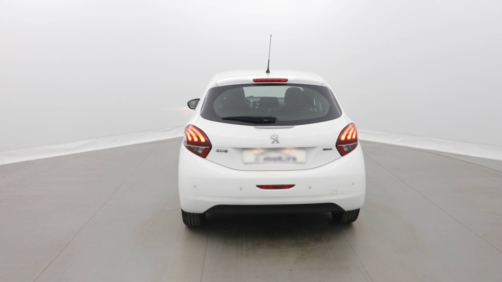 PEUGEOT 208 Allure 1.2 PURETECH 110 ALLURE - ref: 5-1372186 - Photo 5