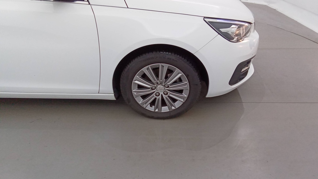 PEUGEOT 308 Allure Pack PURETECH 130 EAT8 ALLURE PACK - ref: 5-1372206 - Photo 11