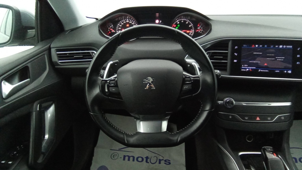 PEUGEOT 308 Allure PURETECH 130 EAT8 ALLURE - ref: 5-1372537 - Photo 13