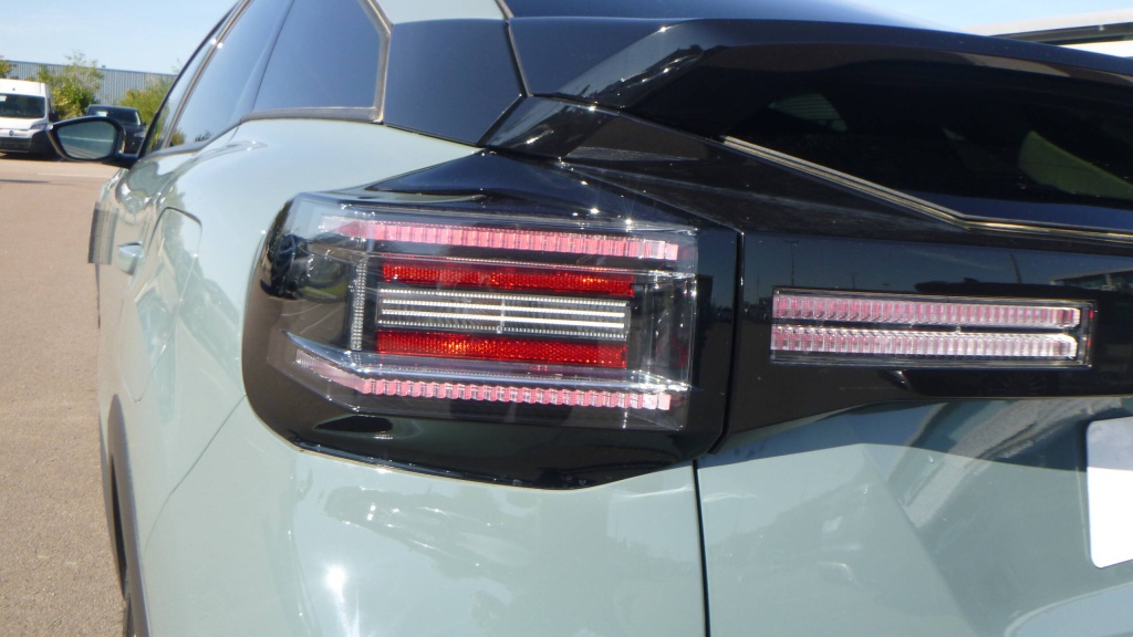 CITROEN C4 Max HYBRIDE 145 E-DCS6 MAX +PACK TECHNO  - ref: 5-1373234 - Photo 10