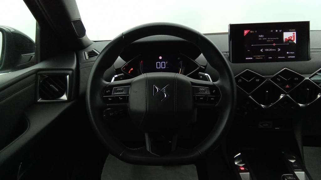 DS DS3 Crossback So Chic DS3 CROSSBACK PURETECH 155 EAT8 SO CHIC +CUIR +PDC AV - ref: 5-1373307 - Photo 12