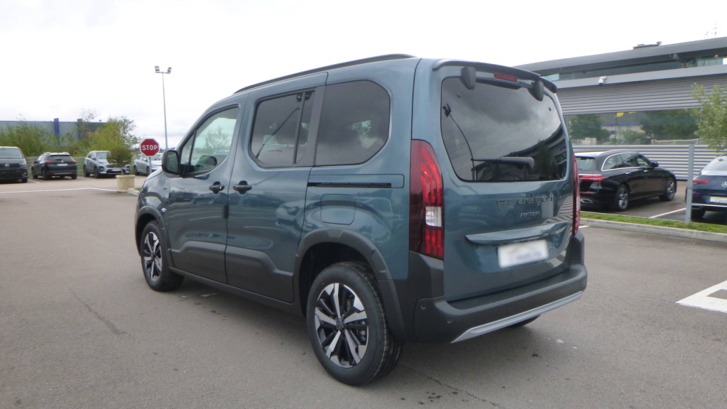 PEUGEOT Rifter GT M BLUEHDI 130 EAT8 GT 5PL +GPS +ACCES MAINS LIBRES - ref: 5-1373323 - Photo 7