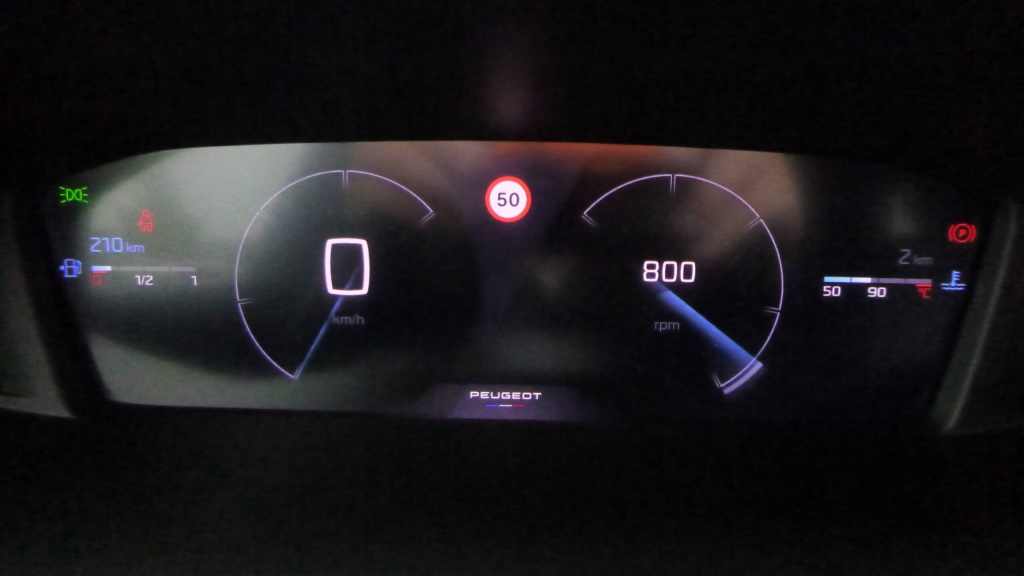 PEUGEOT 2008 Allure 100 S&S ALLURE - ref: 5-1373595 - Photo 12