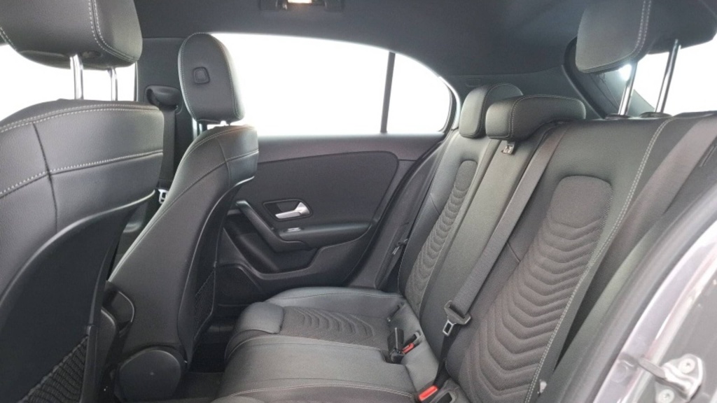 MERCEDES Classe A Style Line 180 7G-DCT STYLE +GPS - ref: 5-1373613 - Photo 7