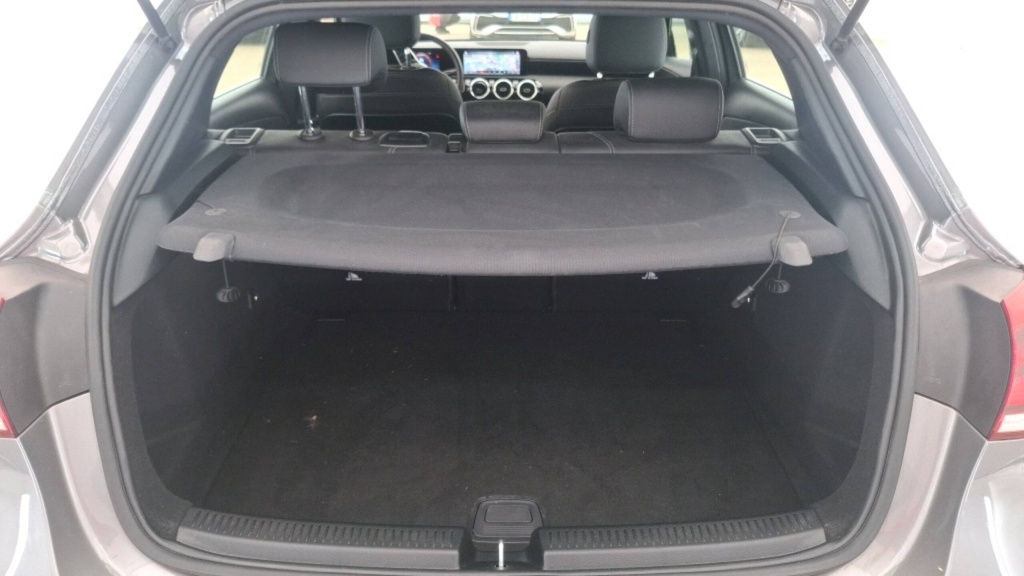 MERCEDES Classe A Style Line 180 7G-DCT STYLE +GPS - ref: 5-1373613 - Photo 8