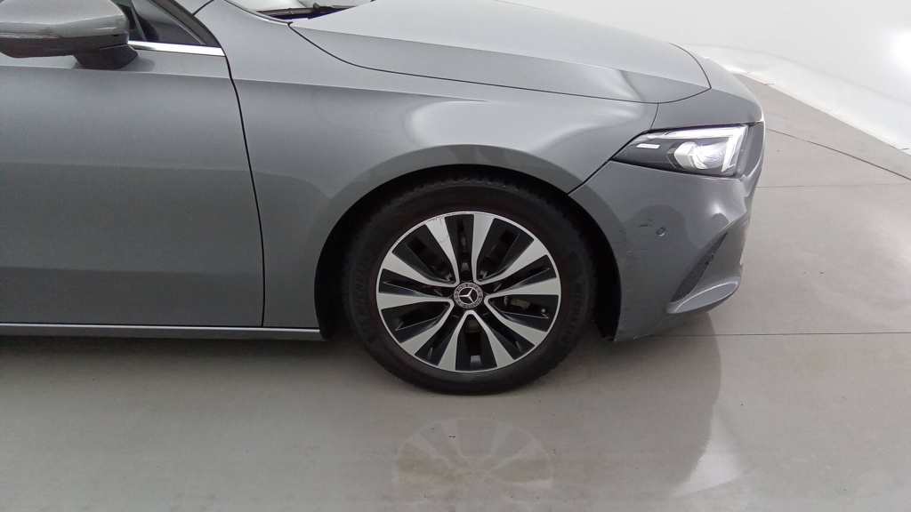 MERCEDES Classe E Style Line CLASSE A 200D 8G-DCT STYLE +GPS  - ref: 5-1373716 - Photo 11