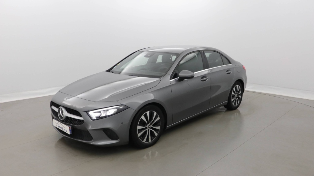 MERCEDES Classe E Style Line CLASSE A 200D 8G-DCT STYLE +GPS  - ref: 5-1373716 - Photo 17