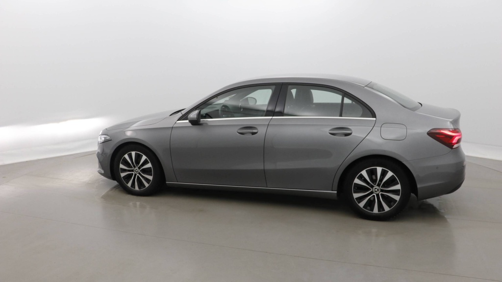 MERCEDES Classe E Style Line CLASSE A 200D 8G-DCT STYLE +GPS  - ref: 5-1373716 - Photo 3