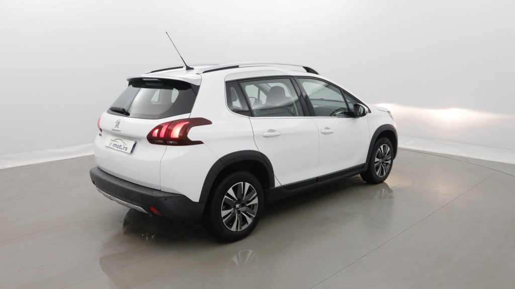 PEUGEOT 2008 Allure PURETECH 110 EAT6 ALLURE - ref: 5-1373807 - Photo 6