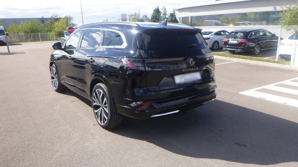 RENAULT Espace Iconic ESPACE E-TECH FULL HYBRID 200 ICONIC 7PL +TOIT VITRE + HI-FI HARMAN - ref: 5-1375185 - Photo 5