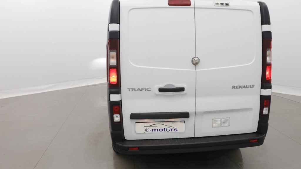 RENAULT Trafic CONFORT TRAFIC FGN L1H1 2T8 110 CONFORT +PDC AR - ref: 5-1375919 - Photo 5