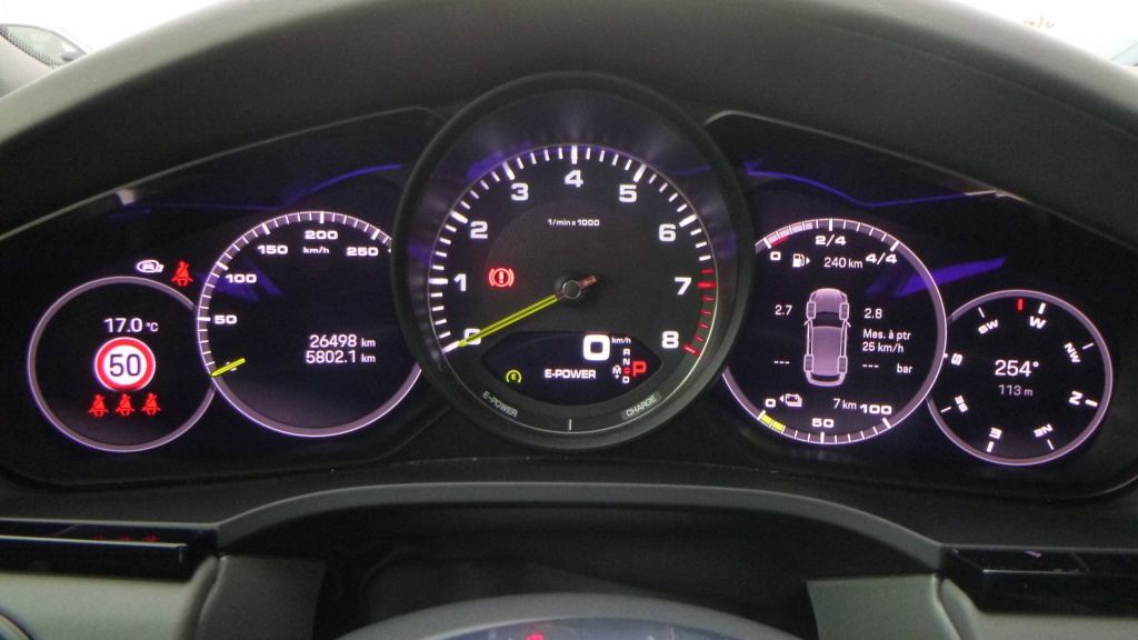 PORSCHE Cayenne Cayenne E-Hybrid 3.0 V6 462 ch Tiptronic BVA + 33.000€ d'options E-HYBRID 3.0 V6 462 CH TIPTRONIC BVA + 33.000€ D'OPTIONS - ref: 5-1376502 - Photo 14