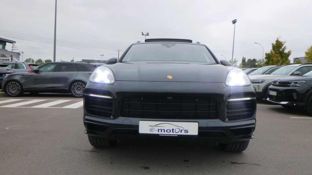 PORSCHE Cayenne Cayenne E-Hybrid 3.0 V6 462 ch Tiptronic BVA + 33.000€ d'options E-HYBRID 3.0 V6 462 CH TIPTRONIC BVA + 33.000€ D'OPTIONS - ref: 5-1376502 - Photo 2