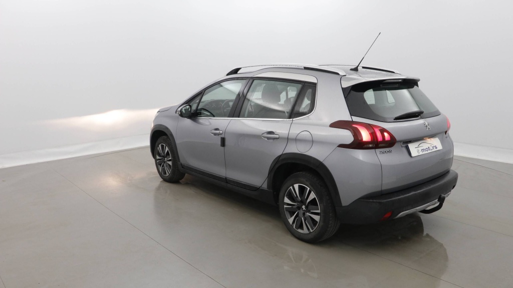 PEUGEOT 2008 Allure 1.2 PURETECH 110CH S&S EAT6 - ALLURE - ref: 5-1379432 - Photo 4