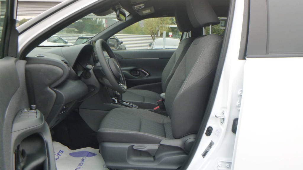 TOYOTA Yaris Cross Design 130 2WD DESIGN  - ref: 5-1380394 - Photo 16