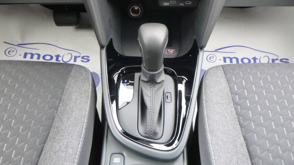 TOYOTA Yaris Cross Design 130 2WD DESIGN  - ref: 5-1380400 - Photo 19