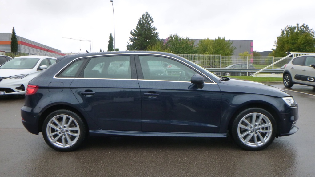 AUDI A3 Sportback Design 40 TFSIE 204 S TRONIC DESIGN - ref: 5-1380420 - Photo 4