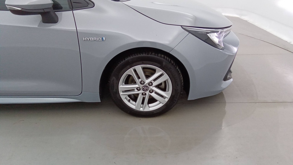 TOYOTA Corolla Design 180H DYNAMIC +GPS +PDC AR - ref: 5-1380701 - Photo 11