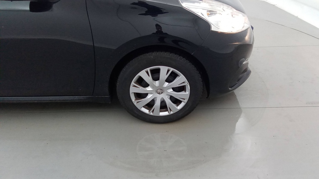 PEUGEOT 208 Affaire PREMIUM PACK PURETECH 82 PREMIUM PACK+ PDC AR - ref: 5-1381171 - Photo 11