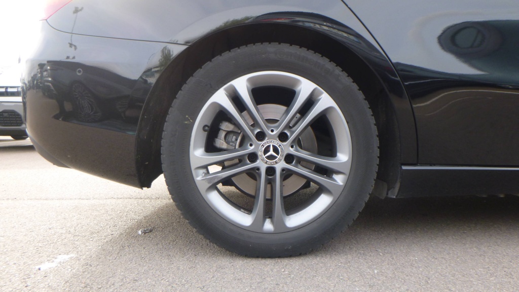 MERCEDES Classe E Style Line CLASSE A 200 7G-DCT - STYLE LINE - ref: 5-1381504 - Photo 11