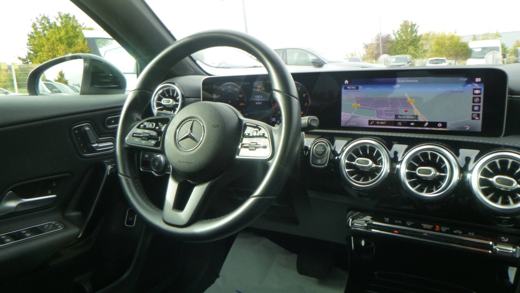 MERCEDES Classe E Style Line CLASSE A 200 7G-DCT - STYLE LINE - ref: 5-1381504 - Photo 16