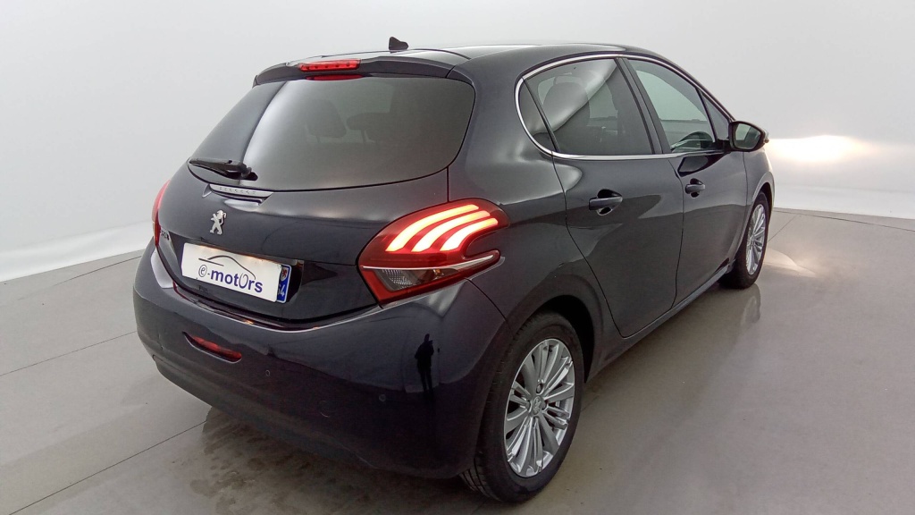 PEUGEOT 208 Allure PURETECH 110 ALLURE - ref: 5-1382504 - Photo 10