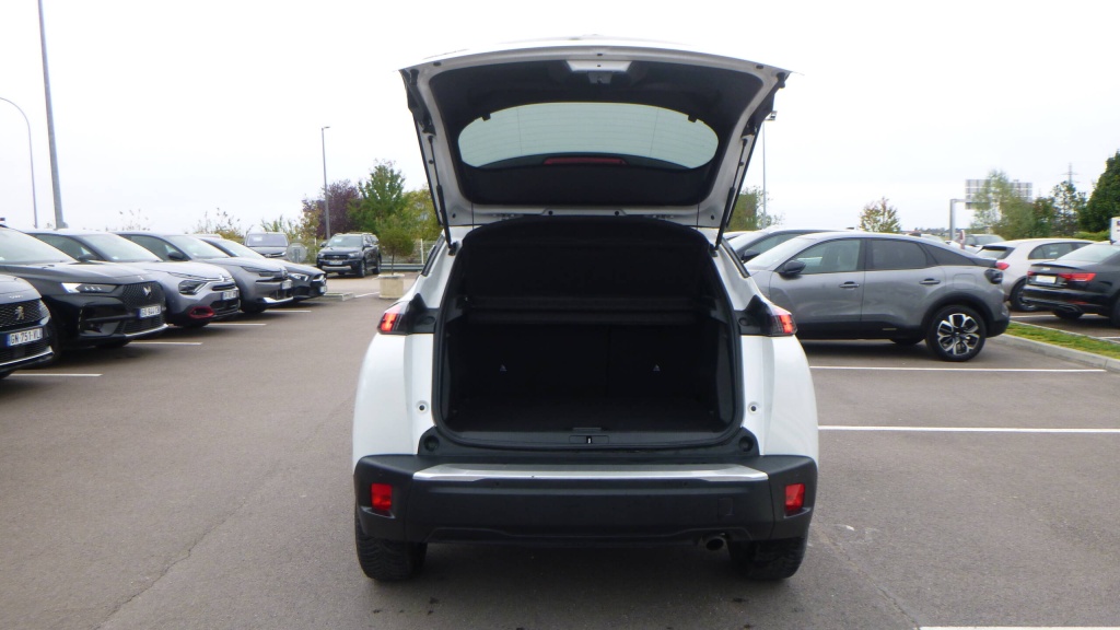 PEUGEOT 2008 Allure PURETECH 100 S&S BVM6 - ALLURE - ref: 5-1383621 - Photo 15