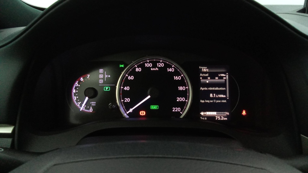 LEXUS CT Sport Edition 200H - SPORT EDITION - ref: 5-1386394 - Photo 8