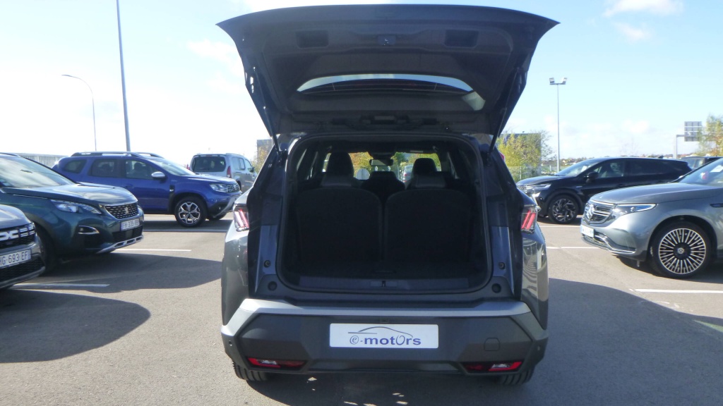PEUGEOT 5008 Allure HYBRID 145 E-DCS6 ALLURE +PACK PANORAMIC NAVIGATION - ref: 5-1387546 - Photo 18
