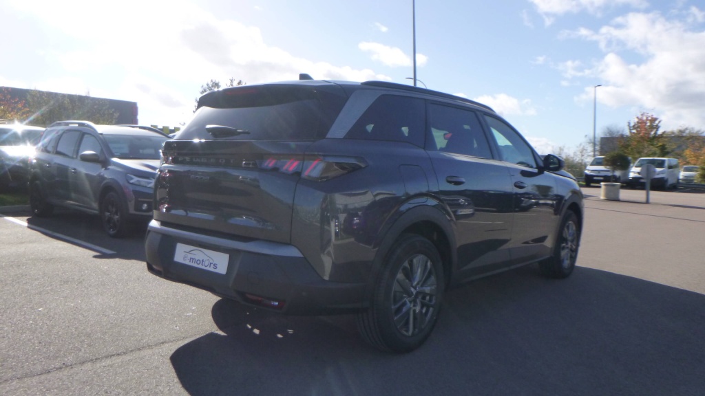 PEUGEOT 5008 Allure HYBRID 145 E-DCS6 ALLURE +PACK PANORAMIC NAVIGATION - ref: 5-1387546 - Photo 5