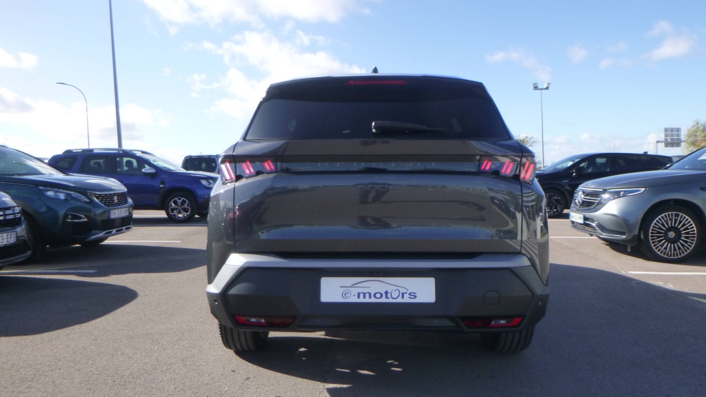PEUGEOT 5008 Allure HYBRID 145 E-DCS6 ALLURE +PACK PANORAMIC NAVIGATION - ref: 5-1387546 - Photo 6