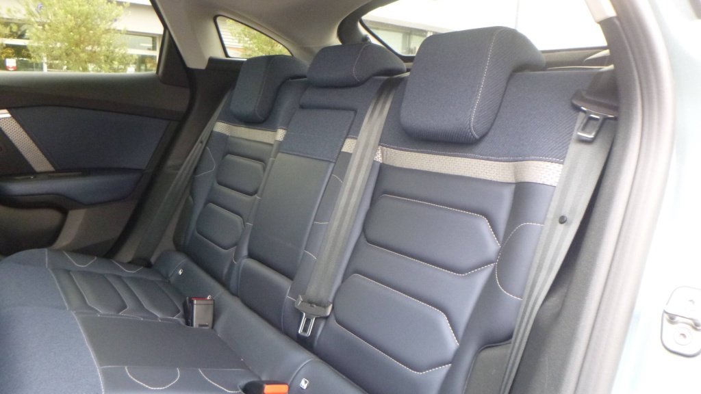 CITROEN C4 Shine PURETECH 130 S&S EAT8 - SHINE - ref: 5-1389024 - Photo 13