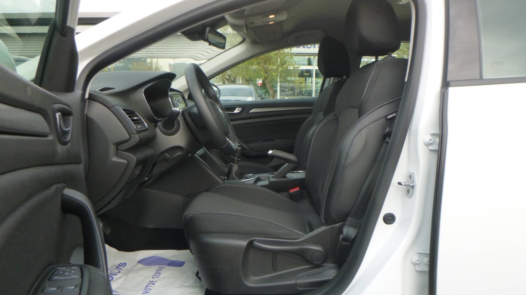 RENAULT Megane Techno BLUE DCI 115 - TECHNO - ref: 5-1389316 - Photo 15