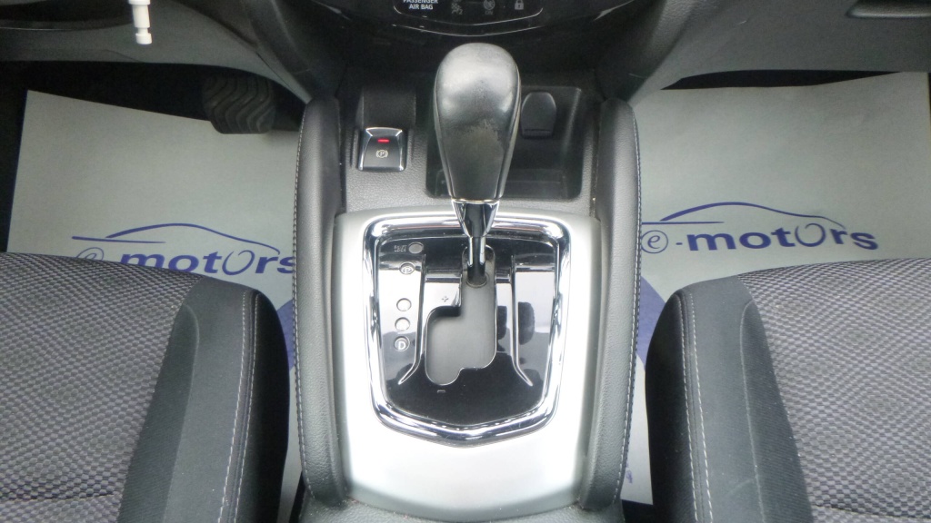 NISSAN Qashqai N-Connecta 1.6 DCI 130  XTRONIC - N-CONNECTA - ref: 5-1389741 - Photo 19