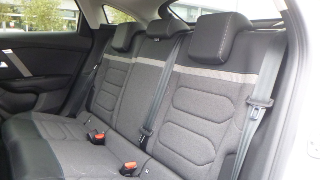 CITROEN C4 Feel Pack BLUEHDI 130 S&S EAT8 - FEEL PACK - ref: 5-1390200 - Photo 17