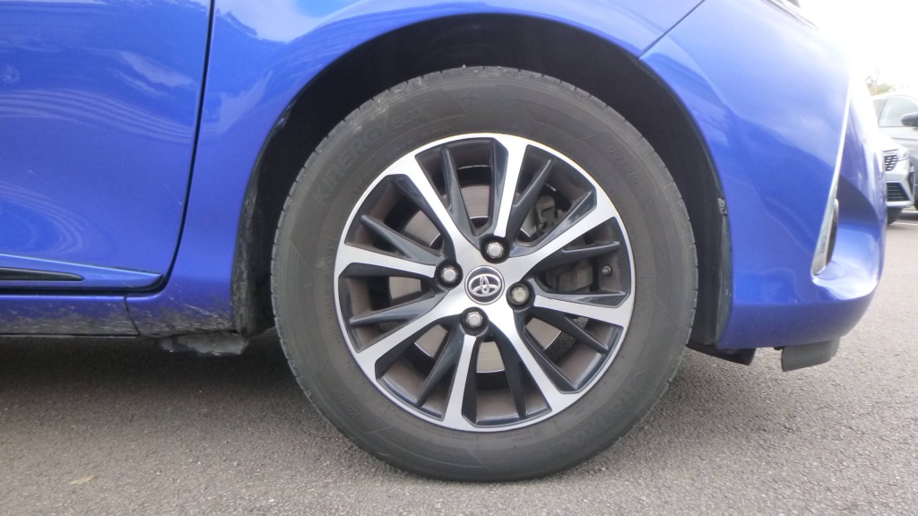 TOYOTA Yaris Design YARIS 110 VVT-I CVT - DESIGN - ref: 5-1390311 - Photo 11