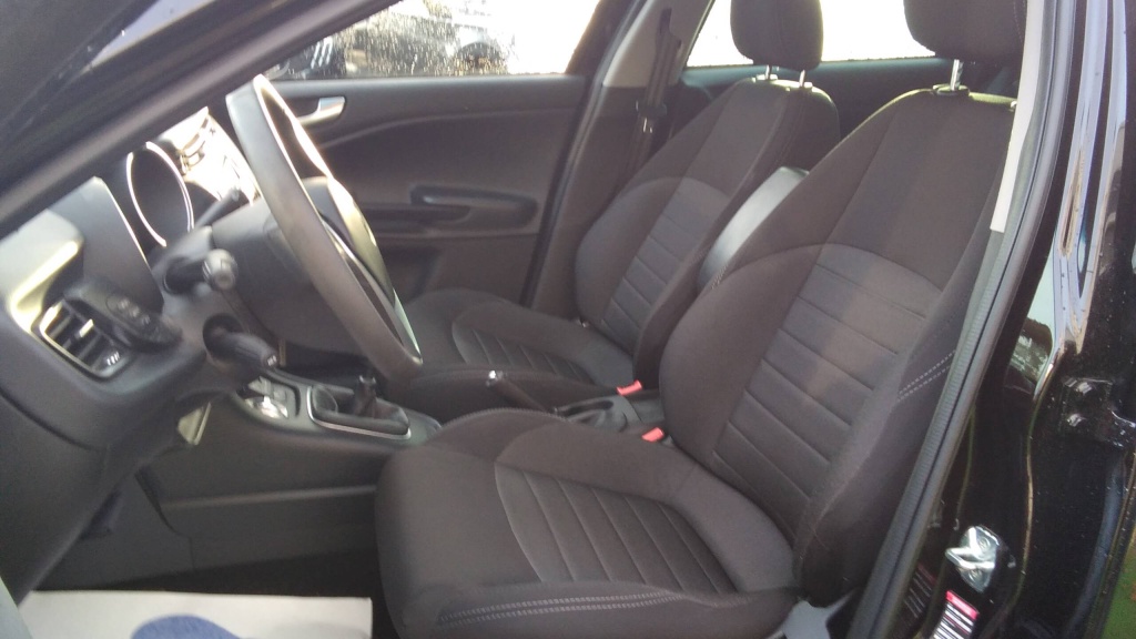 ALFA ROMEO GIULIETTA SERIE 2 Super 1.6 JTDM 120 CH S&S - SUPER - ref: 5-1391409 - Photo 14