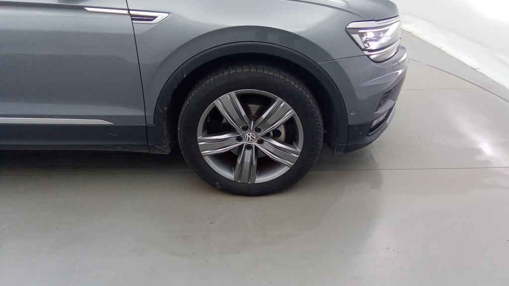 VOLKSWAGEN Tiguan Allspace Carat Exclusive TDI 150 DSG7 CARAT EXCLUSIVE +CAMERA 360 +SIEGES AVANT CHAUFFANTS - ref: 5-1391447 - Photo 11