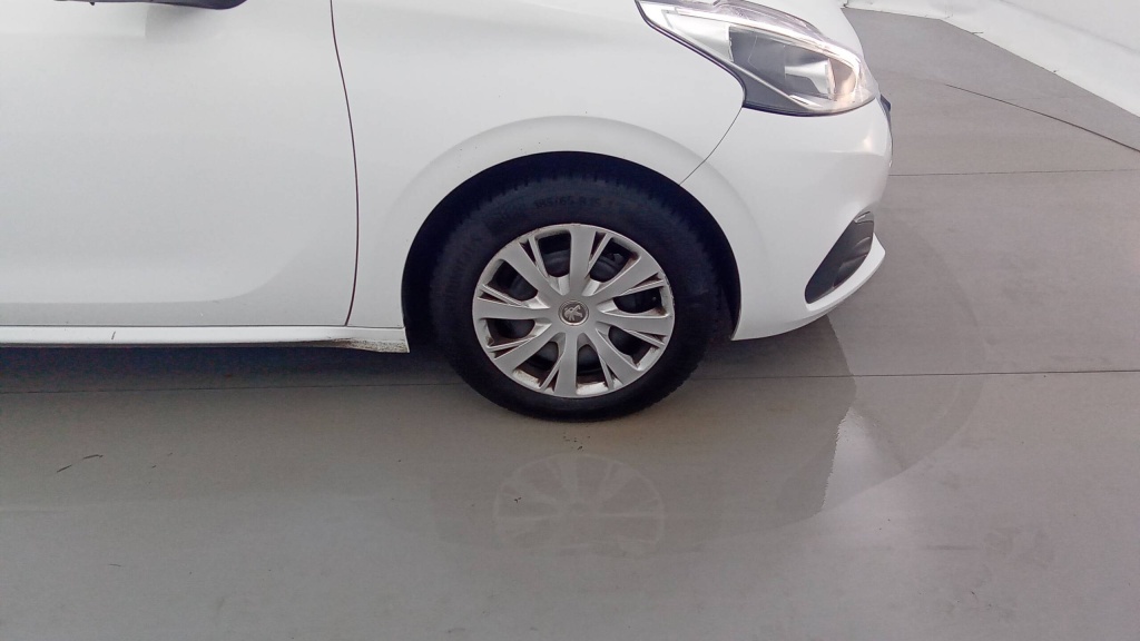 PEUGEOT 208 Active PURETECH 82 BVM5 ACTIVE - ref: 5-1391781 - Photo 11