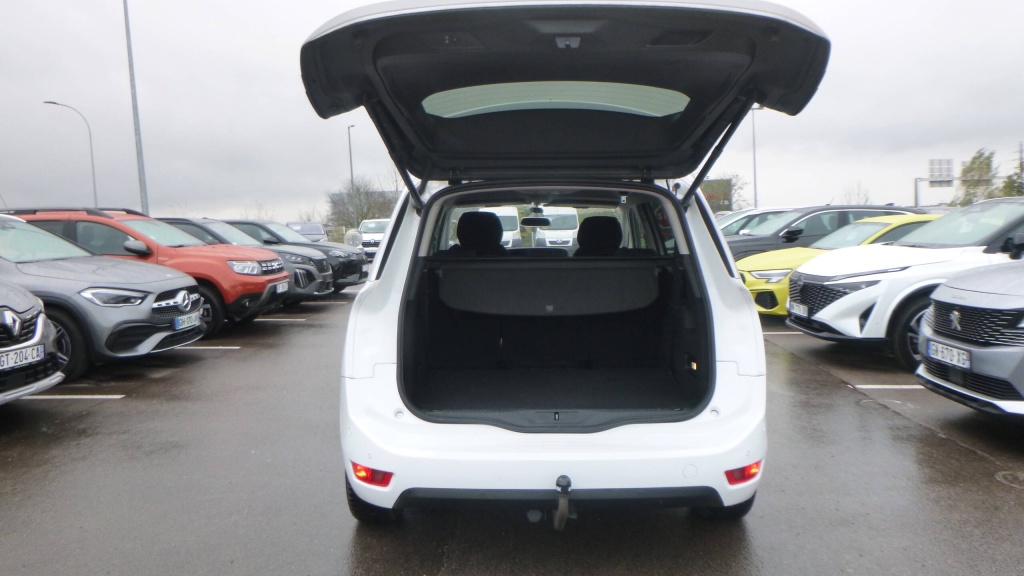 CITROEN Grand C4 Picasso Shine BLUEHDI 120 S&S EAT6 - SHINE - ref: 5-1391836 - Photo 18