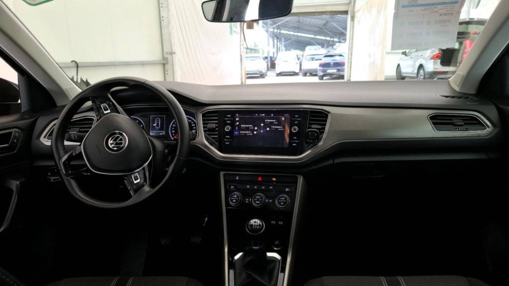 VOLKSWAGEN T-Roc Lounge TSI 110 START/STOP LOUNGE +TOIT PANO +SYSTEME NAVIGATION & INFOTAINMENT 