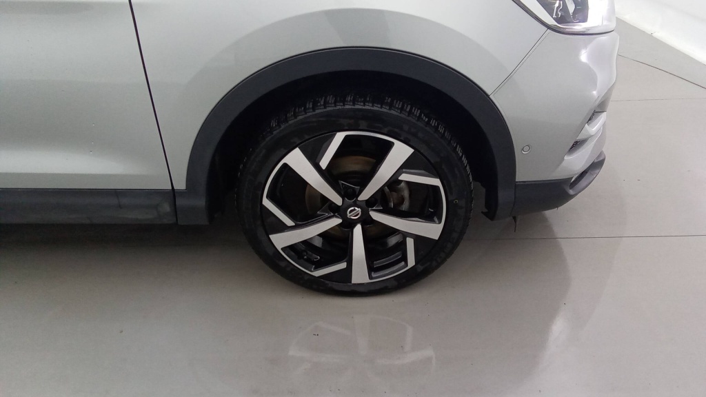NISSAN Qashqai Tekna 1.3 DIG-T 140 - TEKNA - ref: 5-1394679 - Photo 11