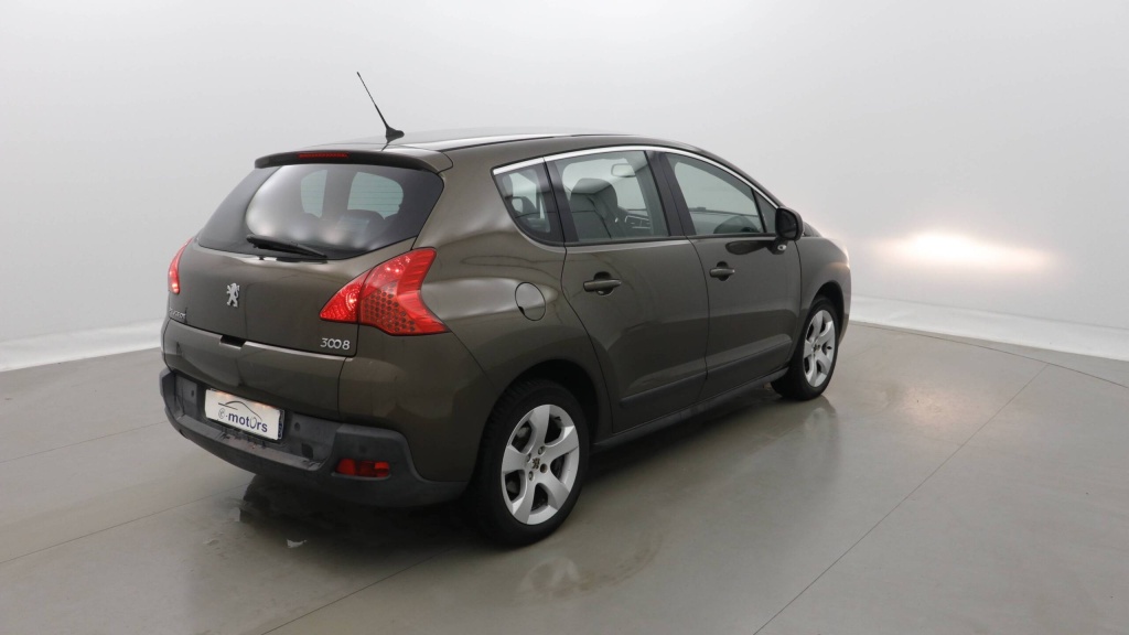 PEUGEOT 3008 Allure 1.6 HDI 16V 112CH - ALLURE - ref: 5-1394879 - Photo 6