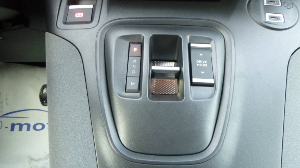 PEUGEOT Rifter GT XL BLUEHDI 130 EAT8 GT 7PL +GPS +ACCES MAINS LIBRES - ref: 5-1396137 - Photo 19